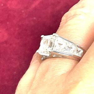 Sparkling CZ Ring sz 9